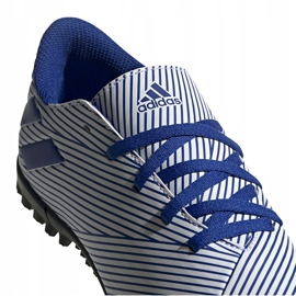 Adidas Nemeziz 19.4 Tf Junior blanco y azul zapatos de fútbol FV3313 multicolor 2