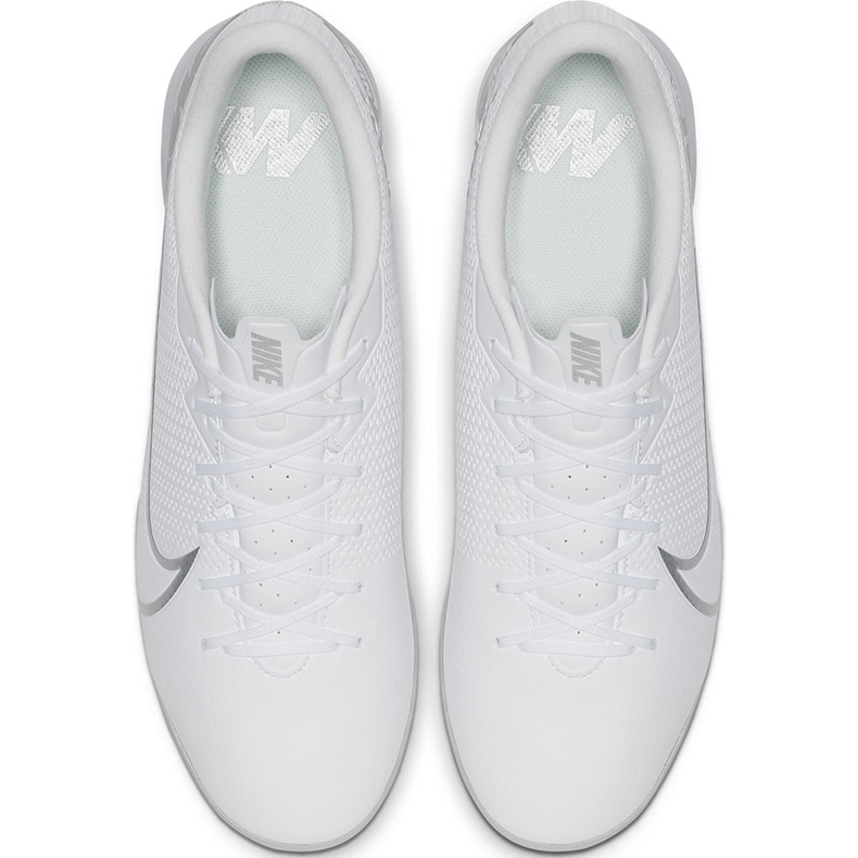 Zapatos de fútbol Nike Mercurial Vapor 13 Academy Ic AT7993 100 blanco blanco 1
