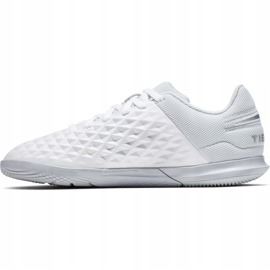 Zapatillas de fútbol Nike Tiempo Legend 8 Club Ic Junior AT5882 100 blanco blanco 2