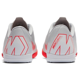 Zapatos de fútbol Nike Mercurial Vapor X 12 Academy Ic Jr AJ3101 060 blanco gris 4