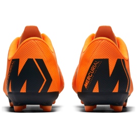 Zapatos de fútbol Nike Mercurial Vapor 12 Academy Mg Jr AH7347 810 naranja 3