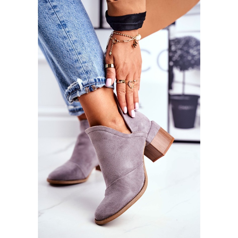 MSMG Botas de mujer en tacón alto recortadas gris mini meliori 1 MSMG Botas de mujer en tacón alto recortadas gris mini meliori 1