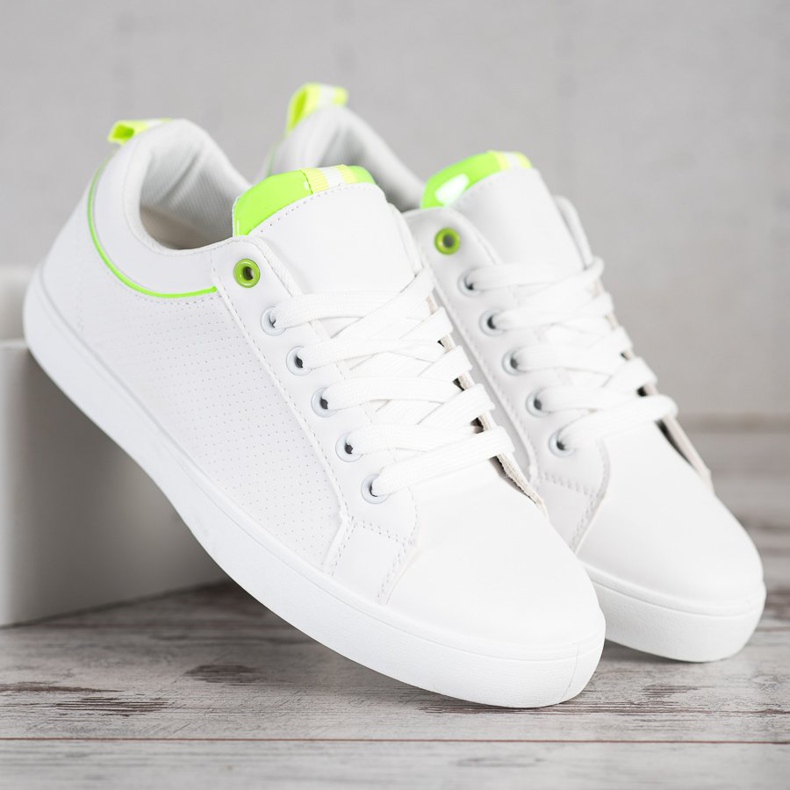 SHELOVET Zapatillas elegantes con cuero ecológico blanco 1