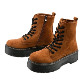 Botas cataela de ante marrón con cordones 3