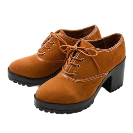 Botas camel atadas a un bloque Clearfall marrón 2