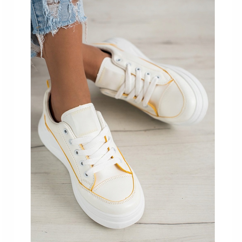 SHELOVET Calzado deportivo en la plataforma blanco 2