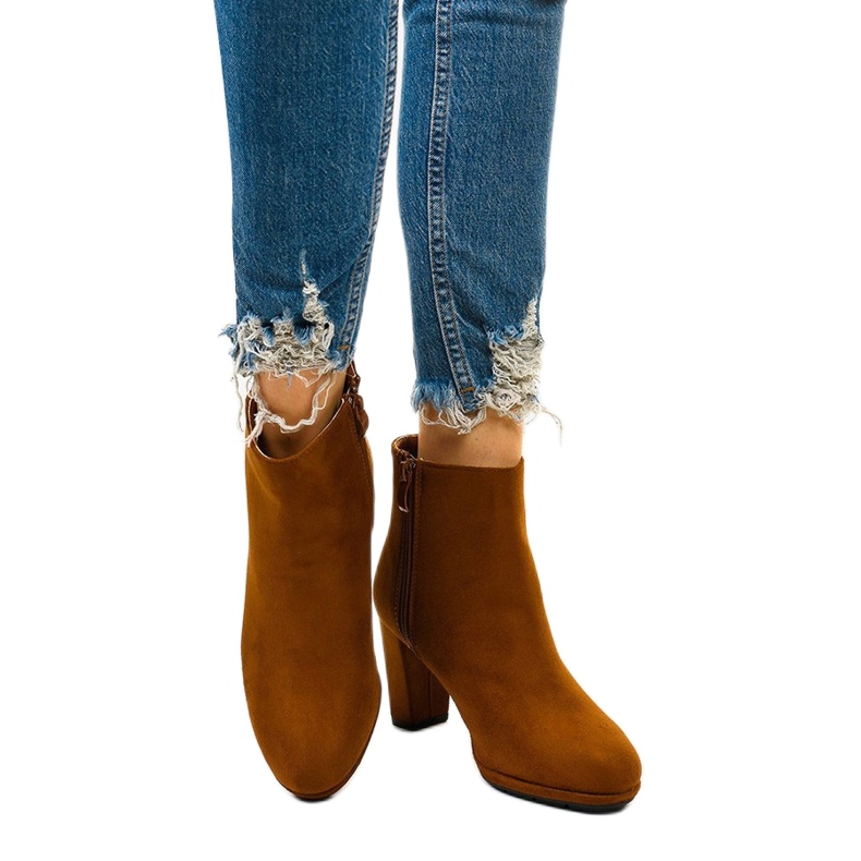 Botas camel en el poste, ante Xentora marrón 1