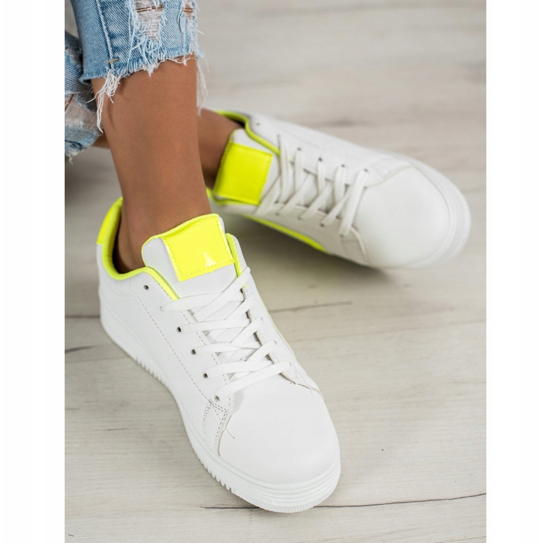 SHELOVET Calzado deportivo de moda blanco 1