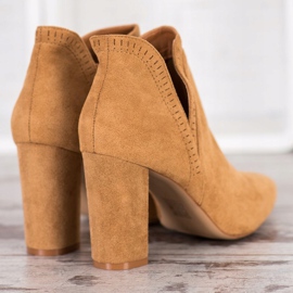 Bella Paris Botas con estilo en un poste marrón 2