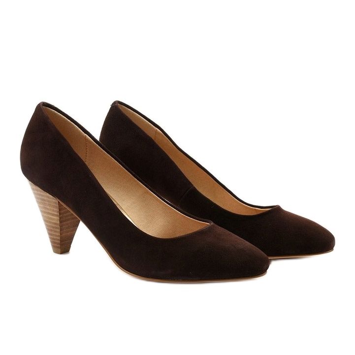 Zapatos de tacón de ante marrón en el poste Rosebery 2