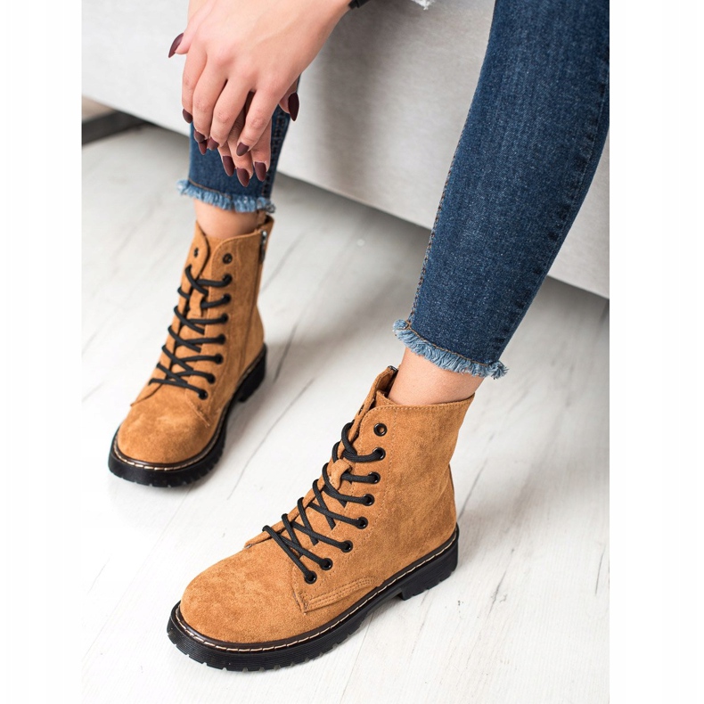 Small Swan Tramperos de ante camel marrón 1 Small Swan Tramperos de ante camel marrón 1