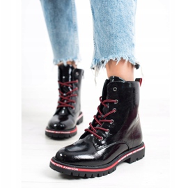 Goodin Tramperos barnizados negro rojo 1 Goodin Tramperos barnizados negro rojo 1