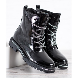 Goodin Tramperos barnizados blanco negro 2 Goodin Tramperos barnizados blanco negro 2