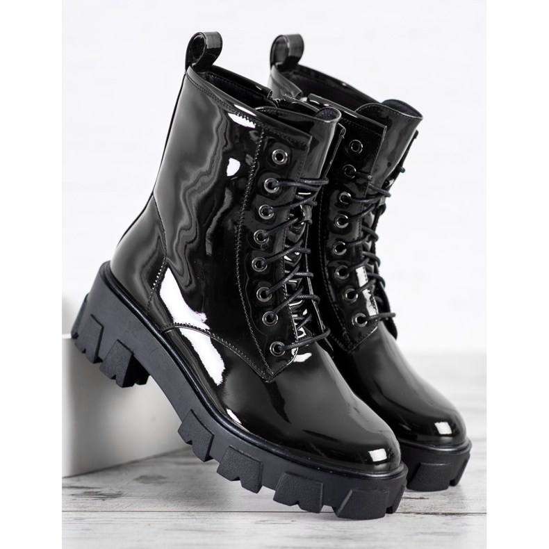 Goodin Trabajadores lacados negro 2