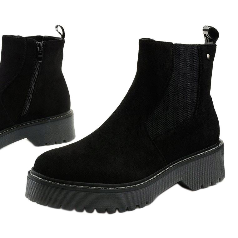 Botas planas negras confeccionadas en ecopiel tipo gamuza Mildshade negro 1 Botas planas negras confeccionadas en ecopiel tipo gamuza Mildshade negro 1