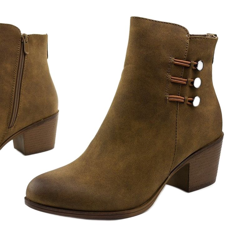 Botines de ante caqui en el poste Keenshaper verde 1 Botines de ante caqui en el poste Keenshaper verde 1