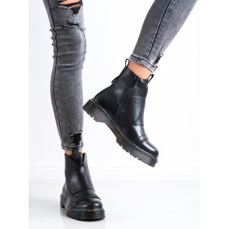 Bella Paris Trabajadores negros en la plataforma 1