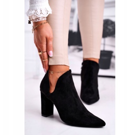 MSMG Botas De Mujer Con Corte De Tacón Negro Voom 1 MSMG Botas De Mujer Con Corte De Tacón Negro Voom 1