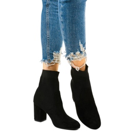 Botas negras de mujer con calcetín Uhrrelle negro 1