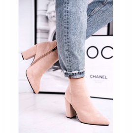 FW1 Botas de mujer en un tacón alto Ante Tiburones beige 2 FW1 Botas de mujer en un tacón alto Ante Tiburones beige 2