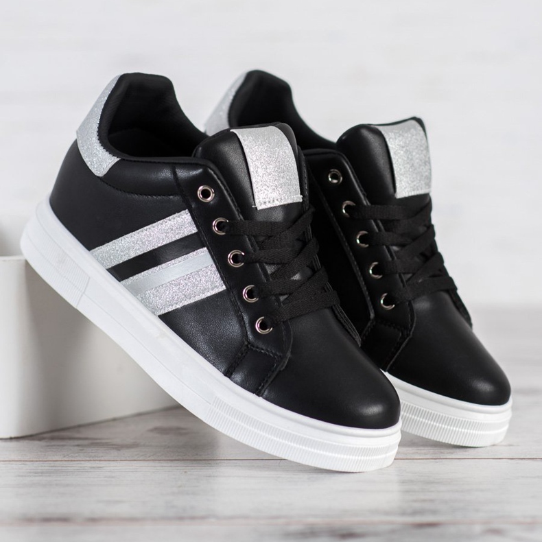 SHELOVET Calzado deportivo en una cuña negro 1