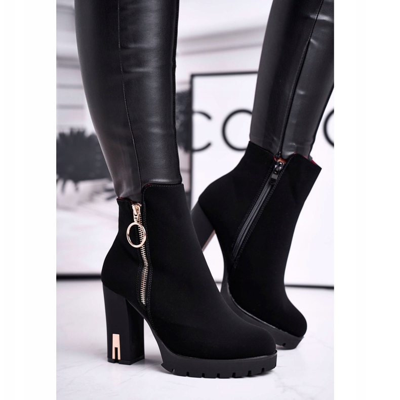 Botas de mujer en un tacón alto Black Yris negro 1 Botas de mujer en un tacón alto Black Yris negro 1