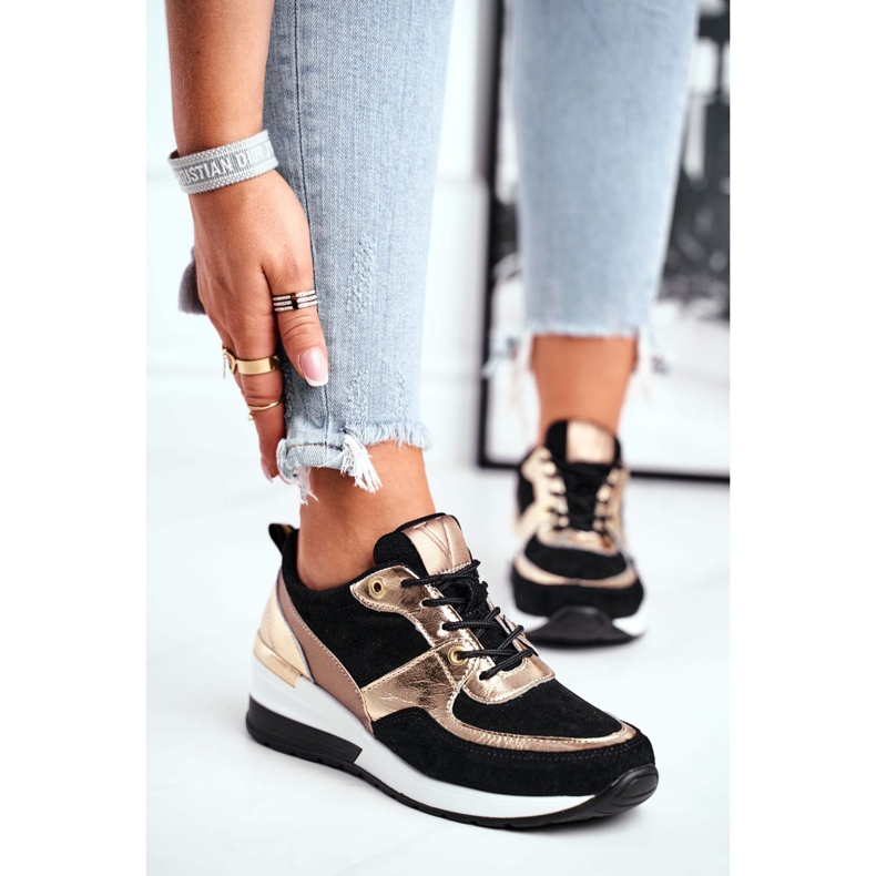 Vinceza Deportivo mujer piel negro y dorado 21-7777 1