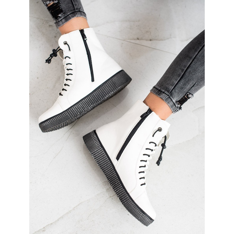 SHELOVET Trabajadores blancos en la plataforma 1