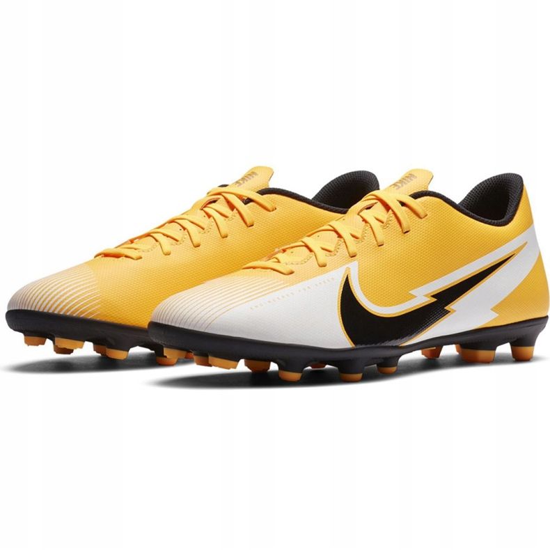 Zapatos de fútbol Nike Mercurial Vapor 13 Club FG / MG M AT7968 801 amarillo amarillo 1