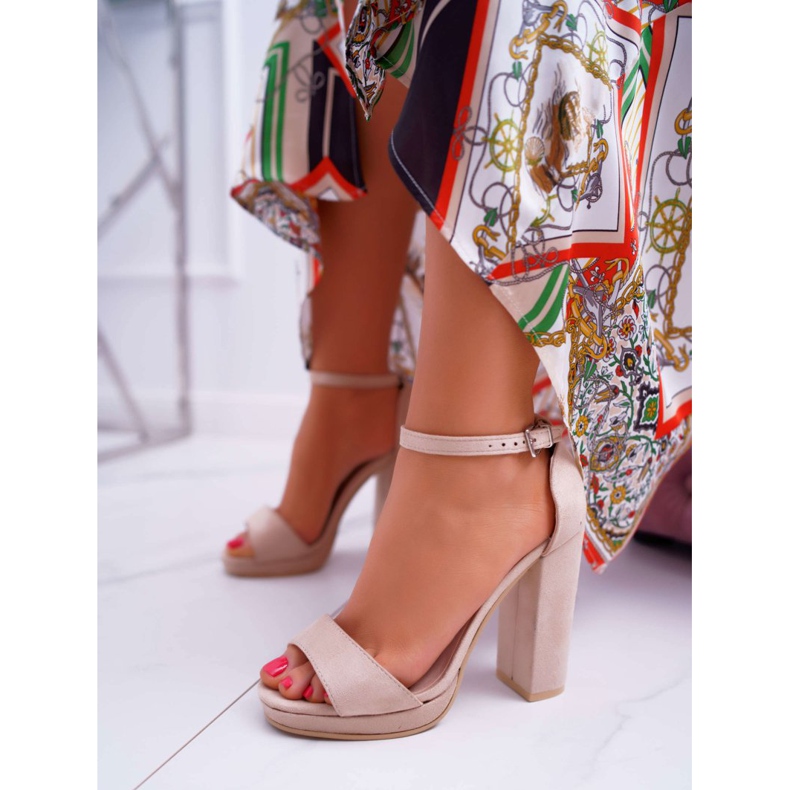 ADY Sandalias de mujer en beige con tacón Debora Platform 1