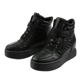 Botas negras calientes en la cuña AB0013 negro 2 Botas negras calientes en la cuña AB0013 negro 2