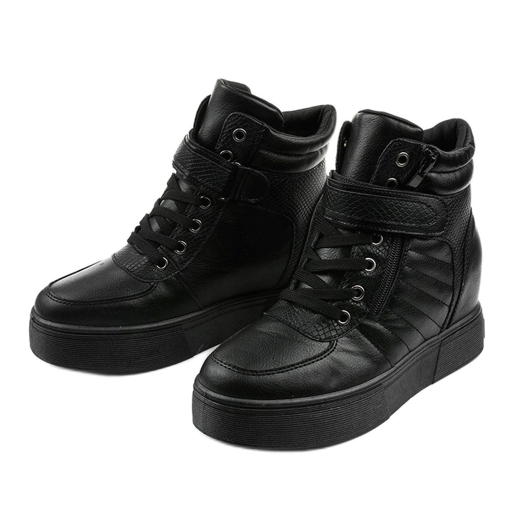 Botas negras calientes en la cuña AB0013 negro 2 Botas negras calientes en la cuña AB0013 negro 2