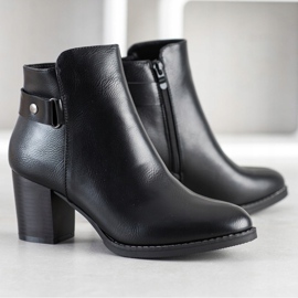 J. Star Botas cómodas en un poste negro 4