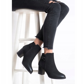 J. Star Botas cómodas en un poste negro 4
