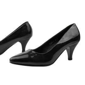 Tacones de pato negros clásicos de Deloney 1