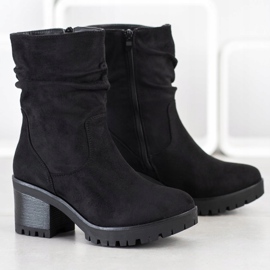 Flyfor Botas con parte superior con volantes negro 1