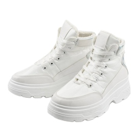 Botas deportivas aislantes blancas Ysleta blanco plata 2 Botas deportivas aislantes blancas Ysleta blanco plata 2