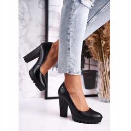 Zapatos de salón para mujer Maciejka en un talón y plataforma Negro 02629-01 / 00-1 2