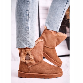 Botas de Gamuza con Botón de Piel Marrón 2