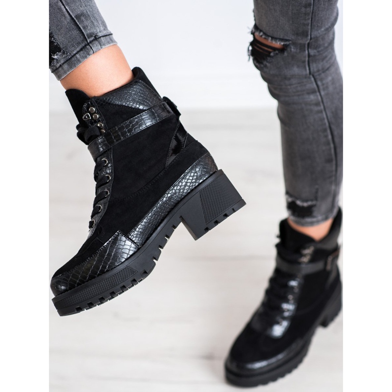 Gogo Trabajadores en el polo negro 1