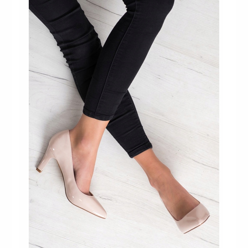 Goodin Bombas lacadas beige 1