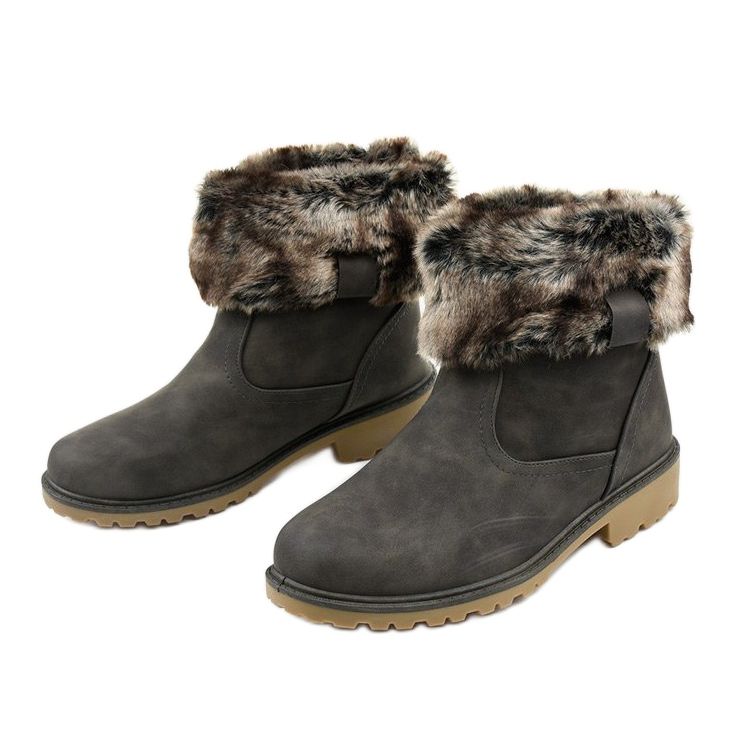 Botas aislantes grises para mujer de Giserelle 2