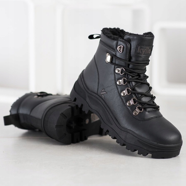 Kylie Tramperos en la plataforma negro 1