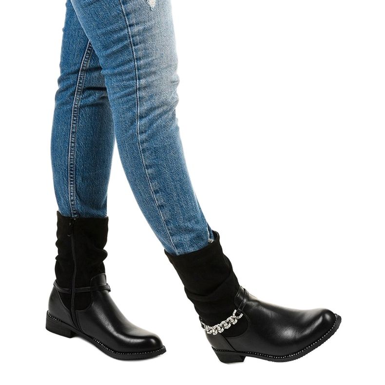 Botas negras, planas y aisladas con cremallera Petgella negro plata 1