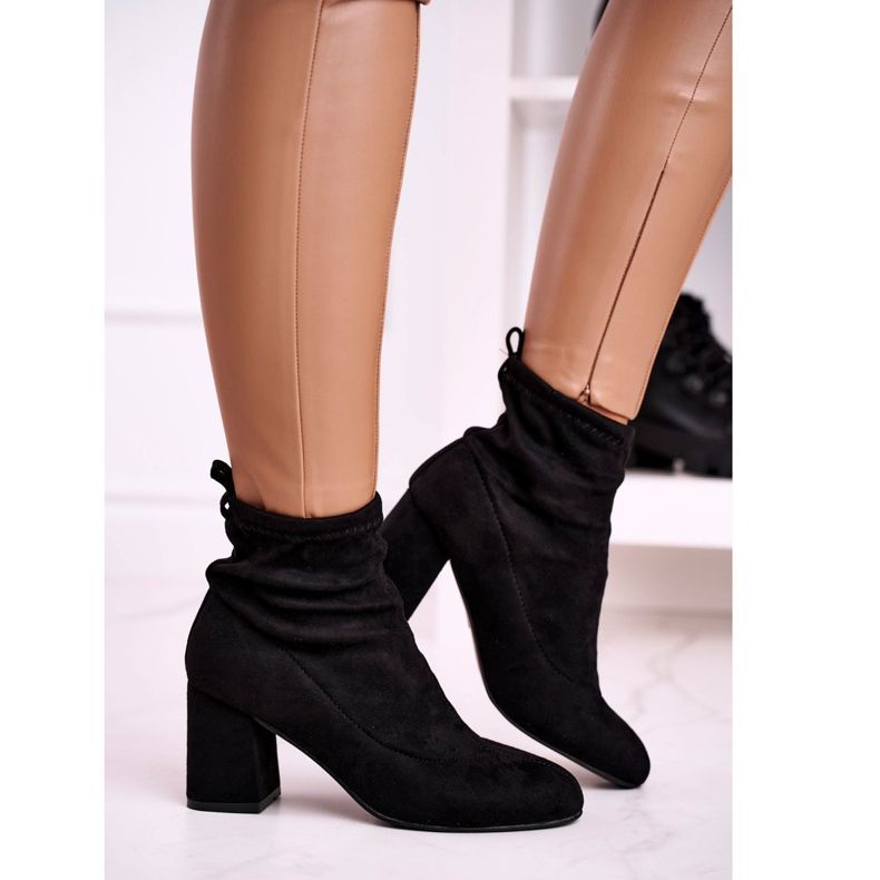 De Mujer Botas Clásicas En El Tacón Ante Anillo Negro 2 De Mujer Botas Clásicas En El Tacón Ante Anillo Negro 2