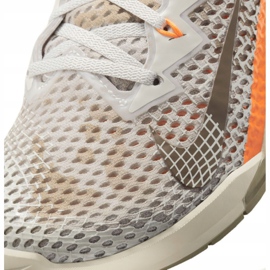 Calzado de entrenamiento Nike Metcon 6 M CK9388-028 beige 6