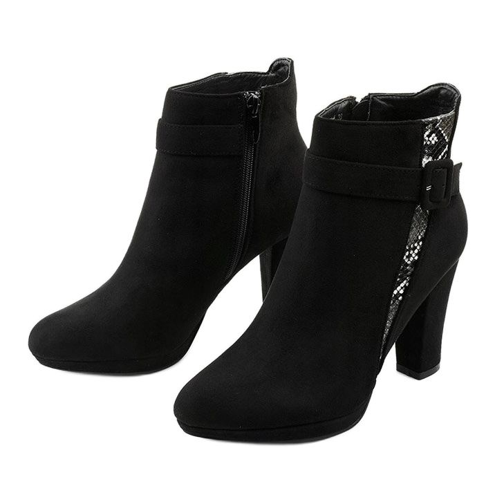 Botas negras en el poste con gamuza ecológica Lysianassa negro 2