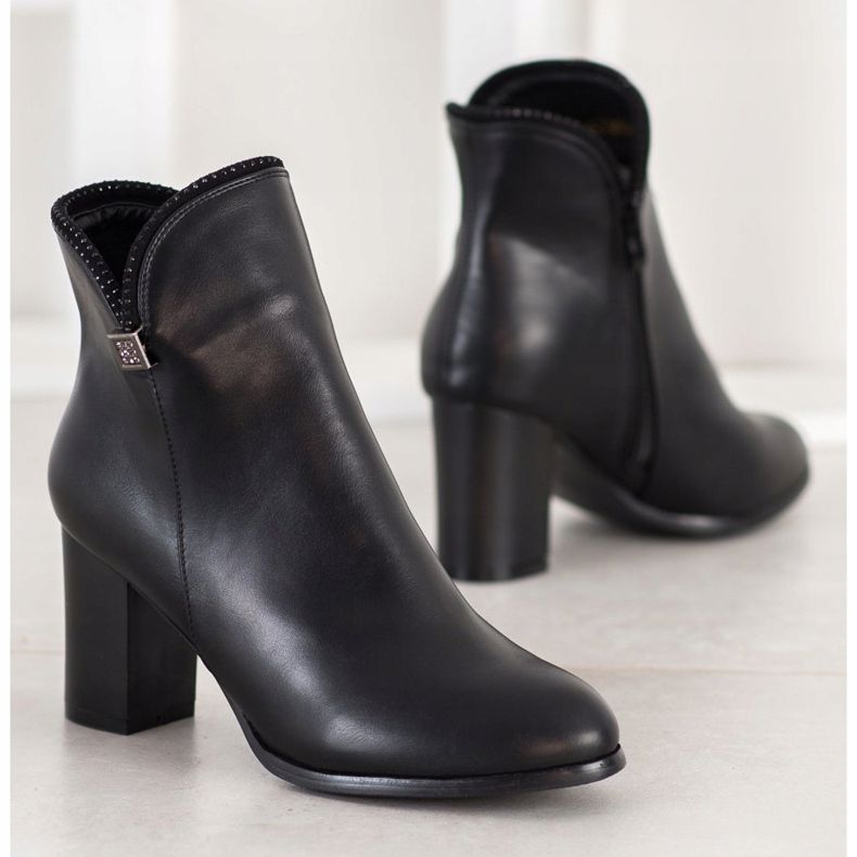 Sabatina Botas elegantes con corte negro 1