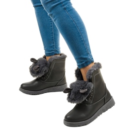 Botas grises con aislamiento de Alrindra 2
