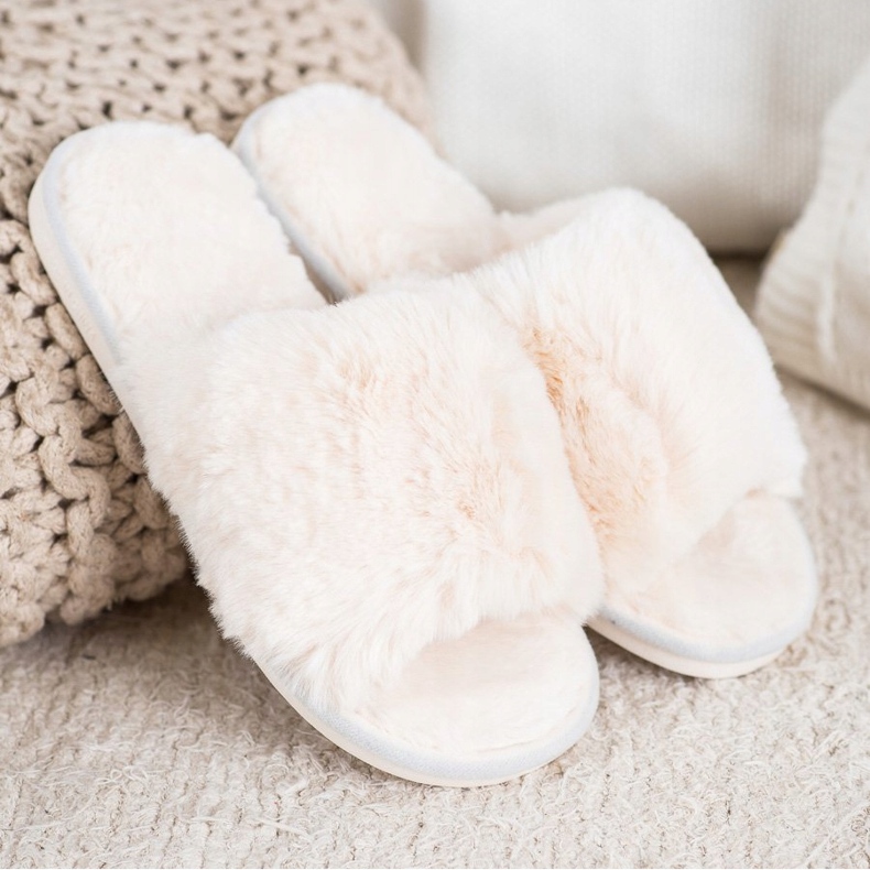 Bona Zapatillas con piel beige 1